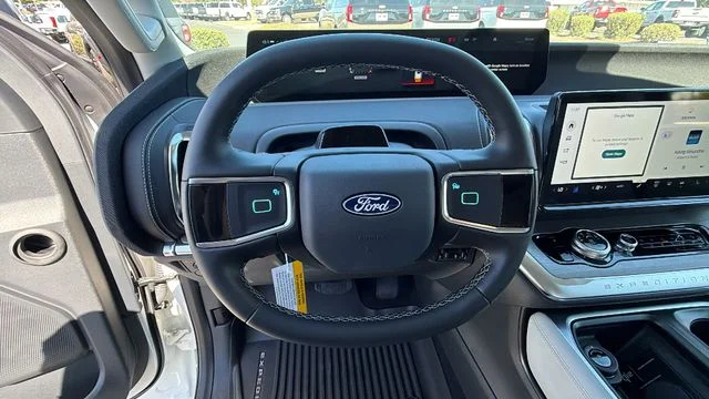 New 2027 Star White Metallic Tri-Coat Ford MAX Platinum image 29