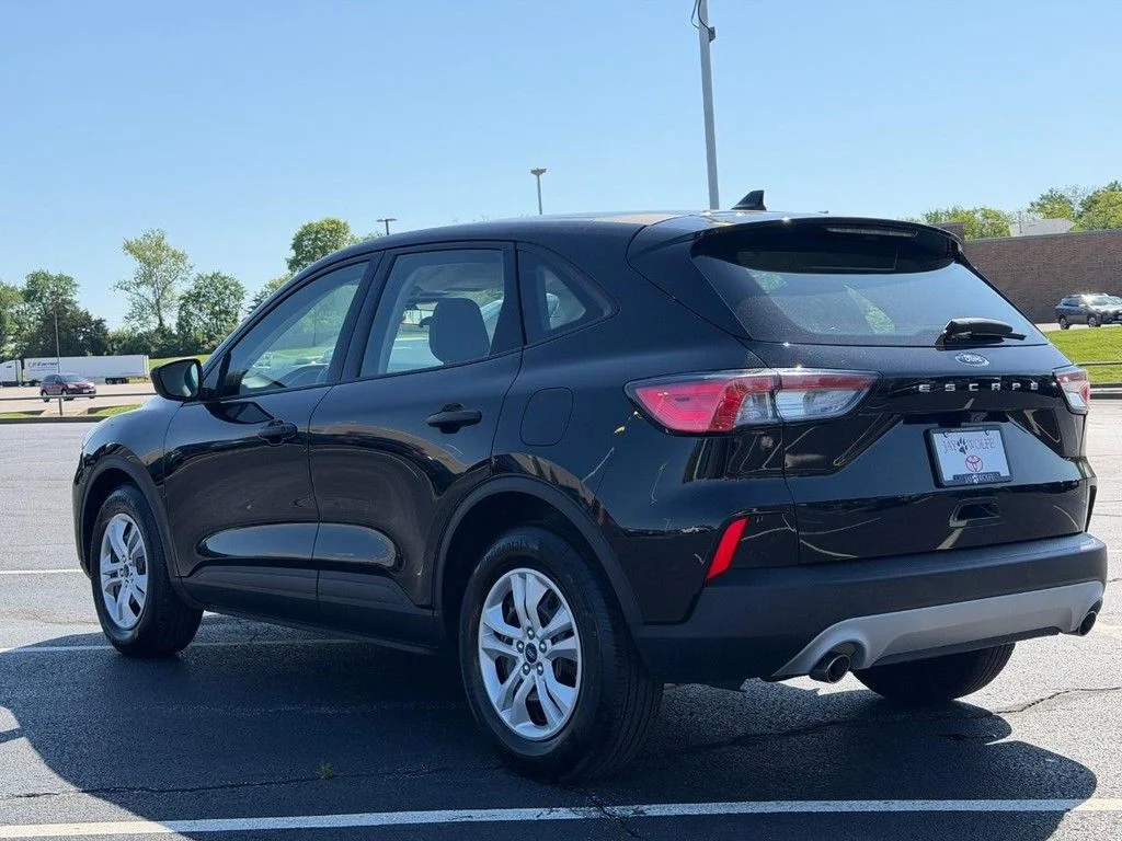 2022 Ford Escape S - Photo 18