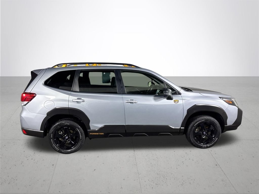 Used 2022 Ice Silver Metallic Subaru Wilderness image 5
