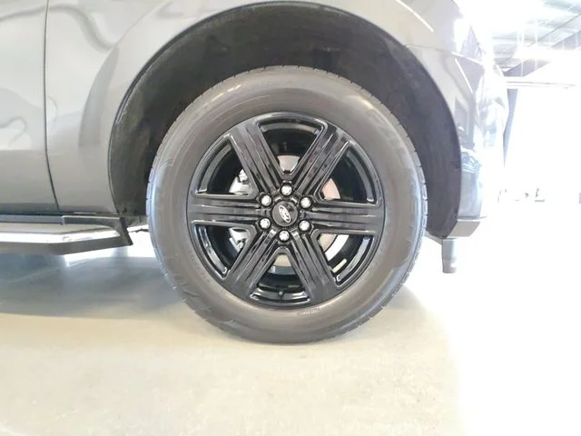 Used 2020 Gray Ford XLT image 29