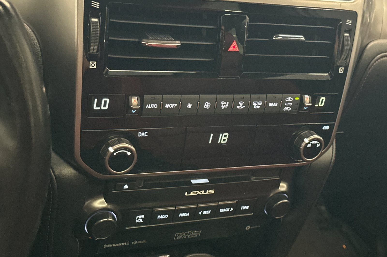 Used 2022 Silver Lexus 460 image 25