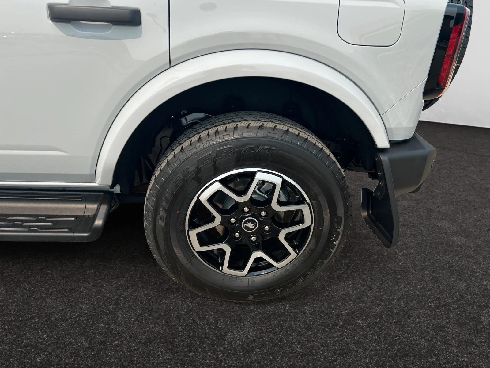 New 2026 Avalanche Grey Ford Outer Banks image 9