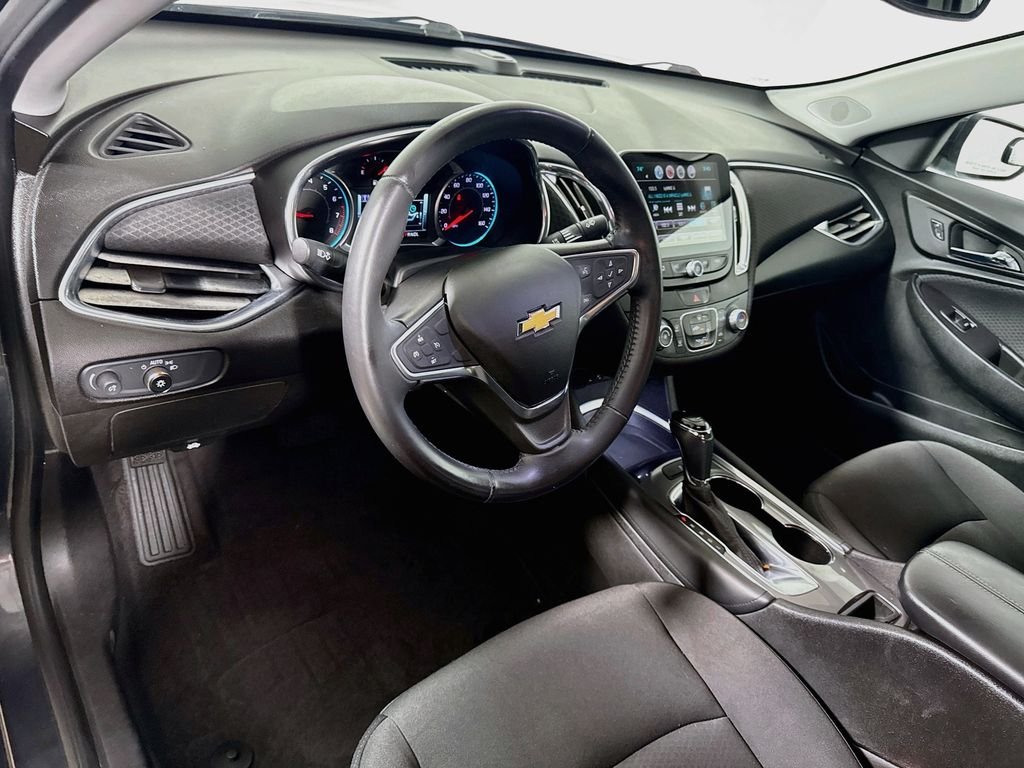 Used 2018 Nightfall Gray Metallic Chevrolet LT image 9