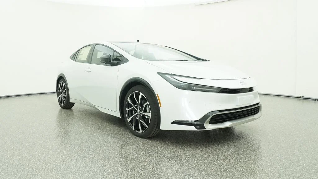 New 2026 Wind Chill Pearl Toyota XSE Premium image 8