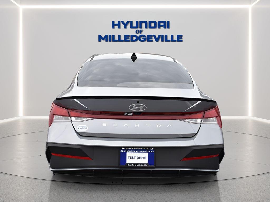 New 2026 Fluid Metal Hyundai SEL Sport image 4