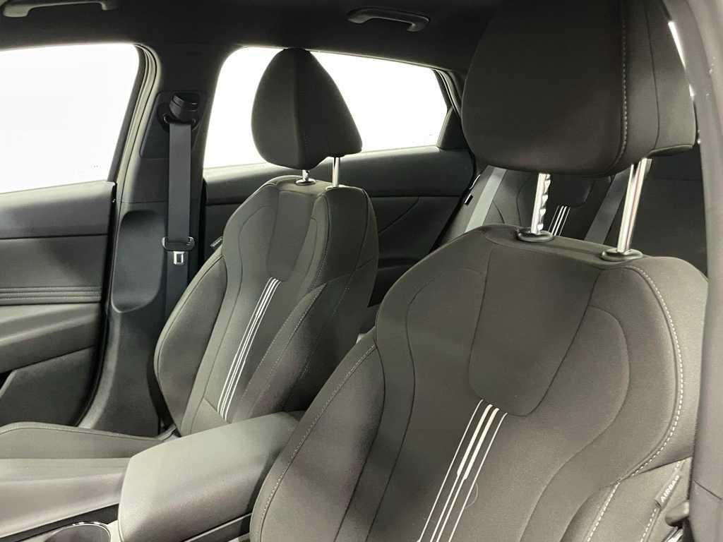 New 2025 Abyss Black Hyundai SEL Sport image 38