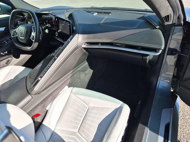 Used 2023 HYPERSONIC GRAY METALLIC Chevrolet 3LT image 29