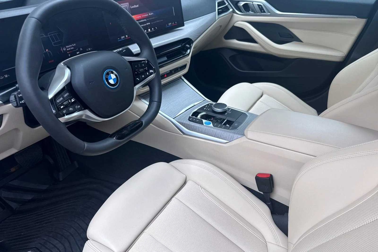 Used 2025 Green BMW xDrive40 image 9