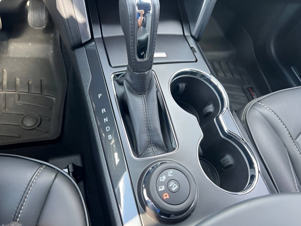 Used 2017 Blue Ford Platinum image 32