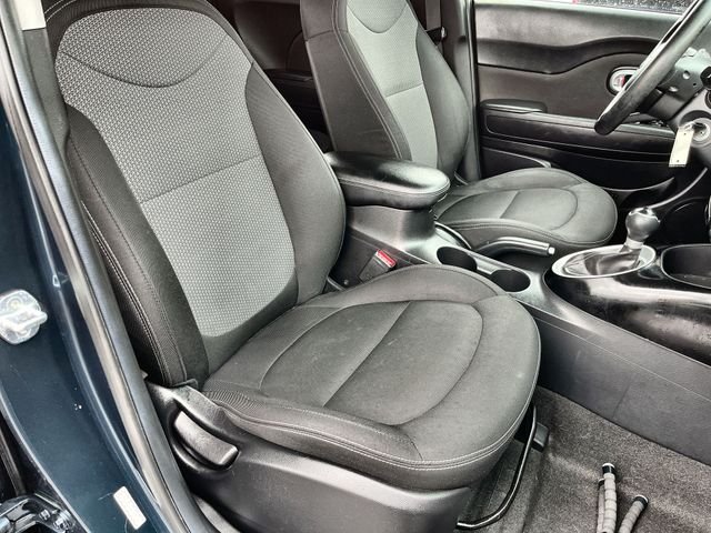 Used 2017 Black Kia Plus image 26