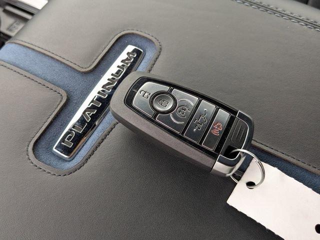 New 2025 Glacier Gray Metallic Tri-Coat Ford F-350® Platinum® image 30