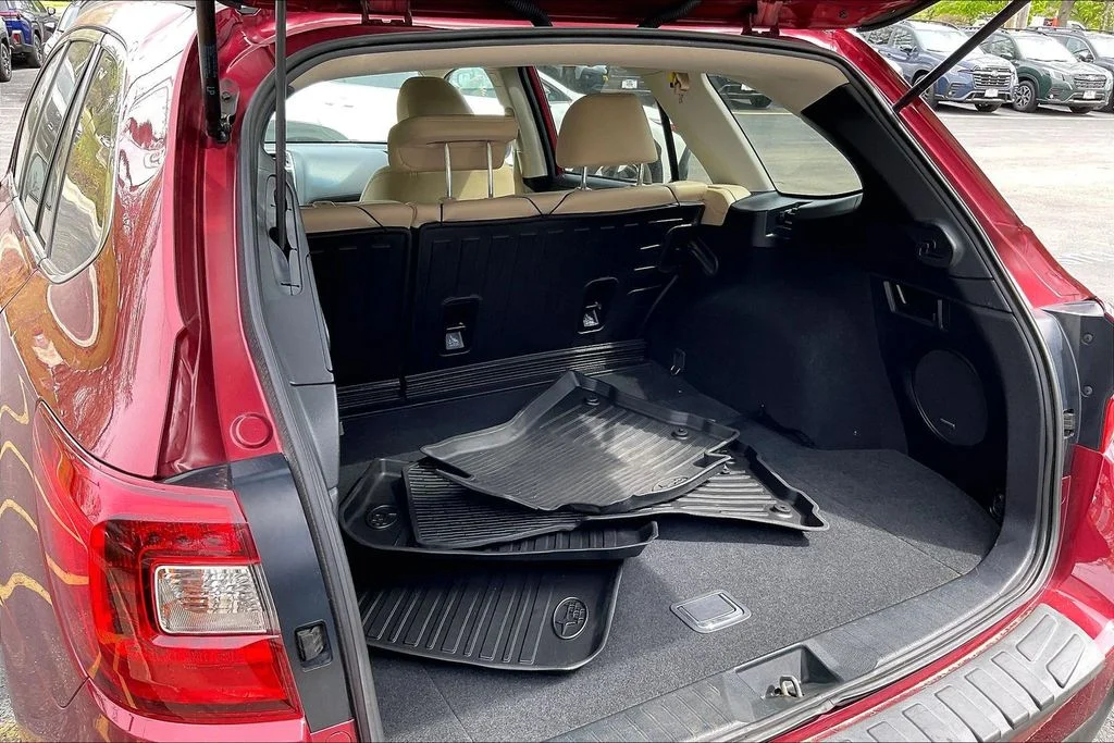 Used 2019 Red Subaru 2.5i image 30
