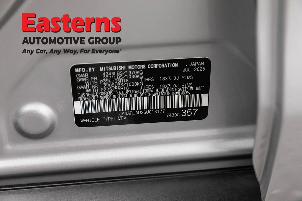 Used 2025 Silver Mitsubishi 2.0 SE image 34