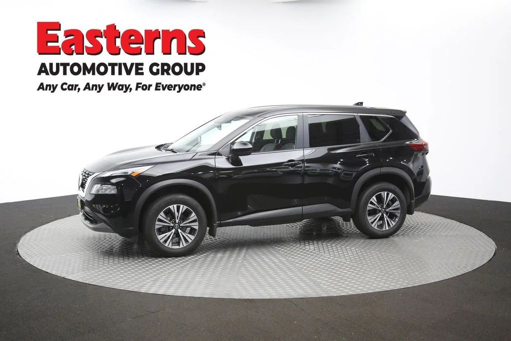Used 2023 Black Nissan SV image 59
