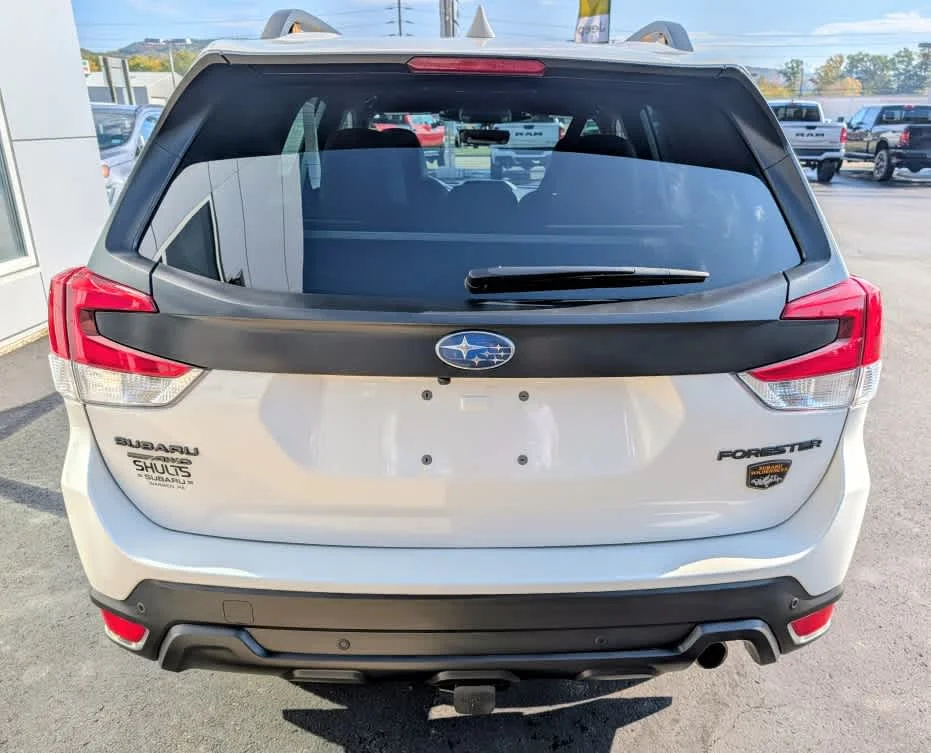 Used 2023 Crystal White Pearl Subaru Wilderness image 5