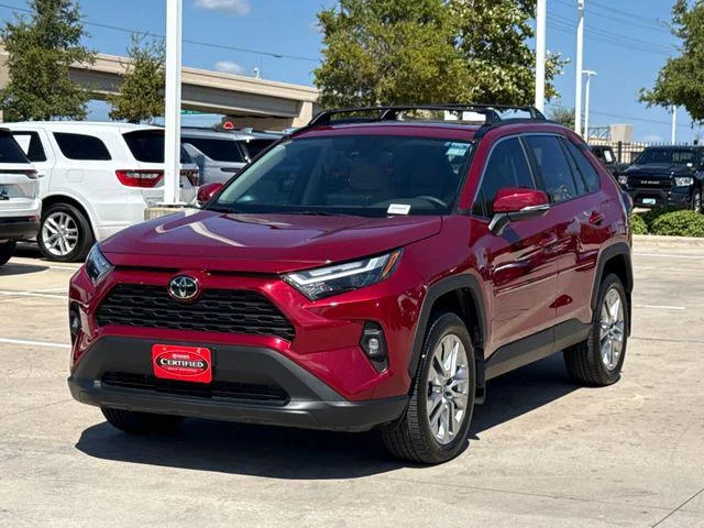 Certified Used 2025 RED MC. Toyota XLE Premium image 39