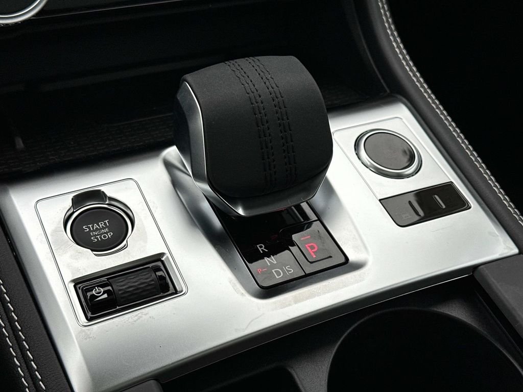 2026 Jaguar F-Pace R-Dynamic S - Photo 6
