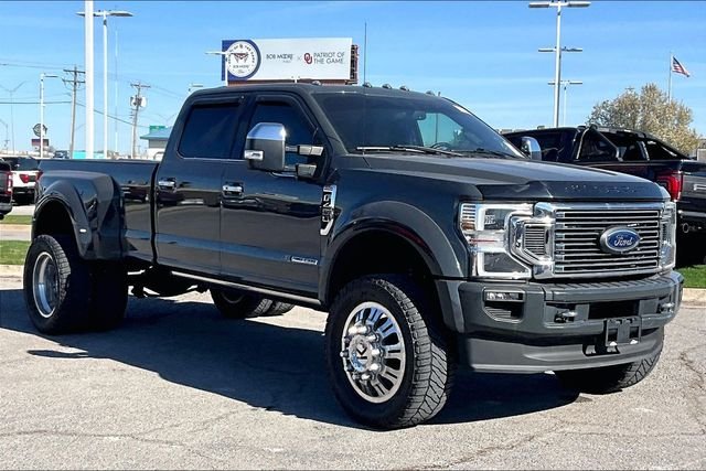 Used 2021 Gray Ford Platinum image 2