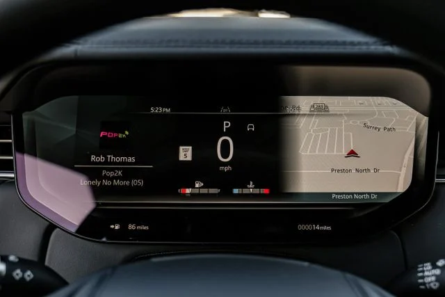 New 2026  Land Rover SE image 22
