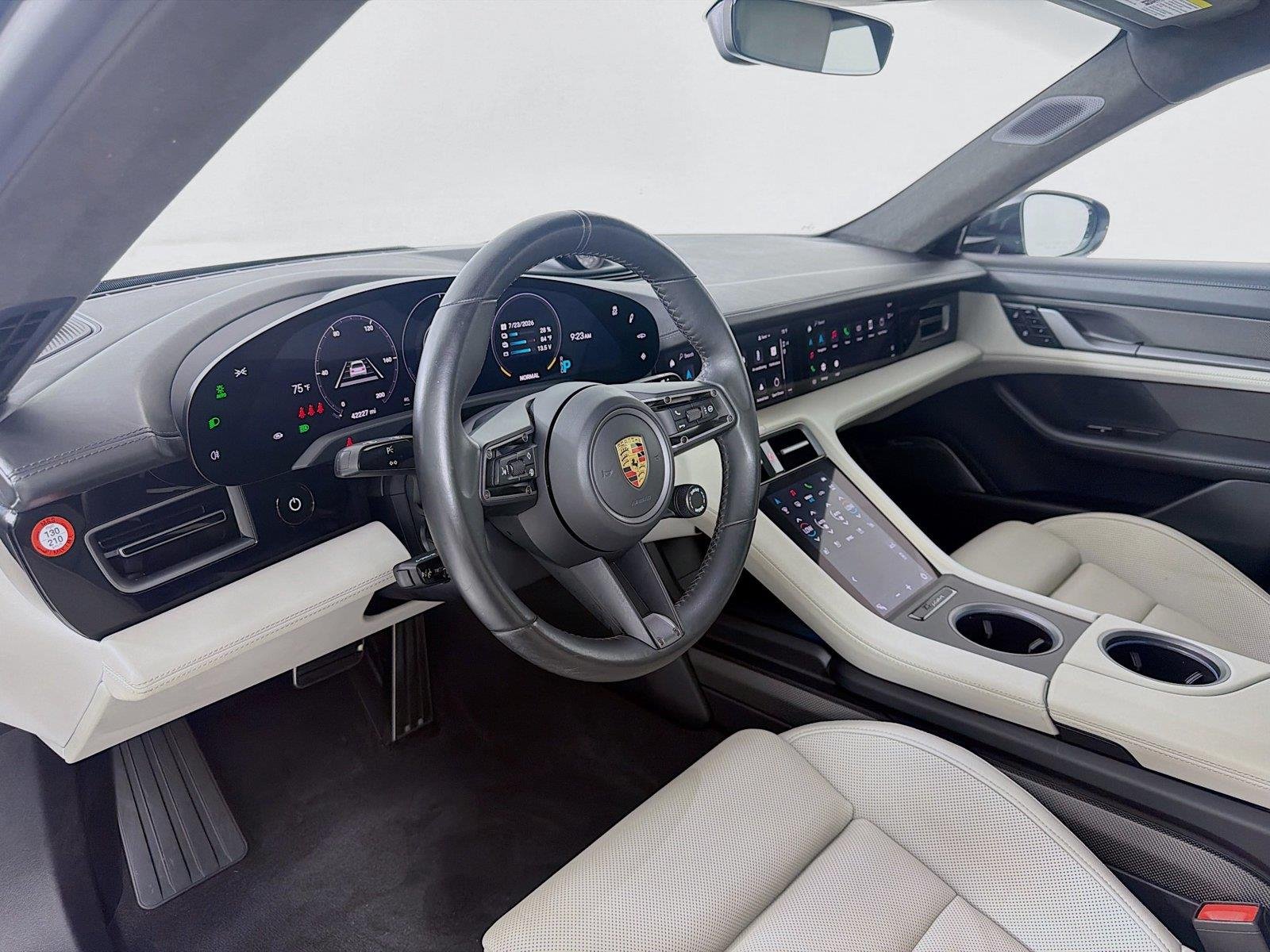 Used 2020 Volcano Grey Metallic Porsche Turbo S image 4