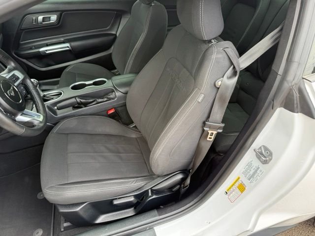 2023 Ford Mustang EcoBoost - Photo 27
