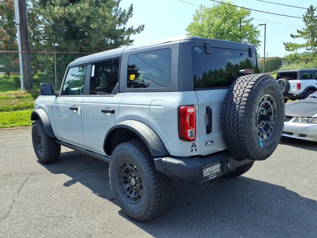 New 2026 Avalanche Gray Ford Big Bend® image 4