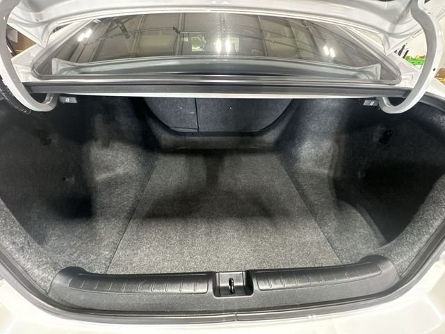 Certified Used 2022 White Honda Touring image 26