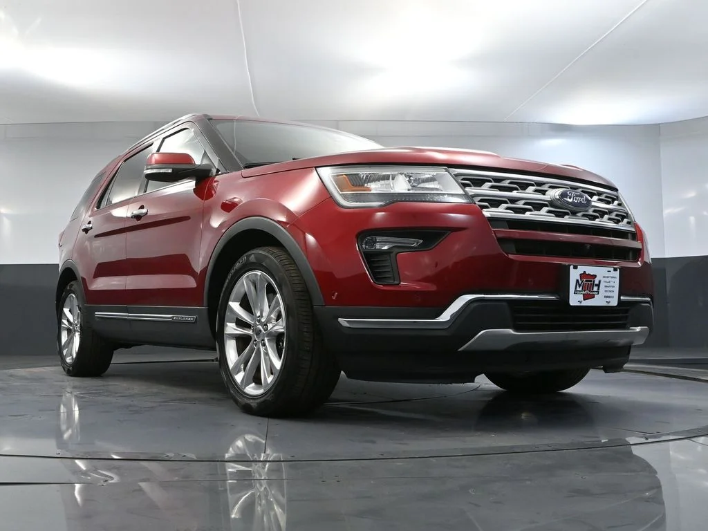 Used 2018 Red Ford Limited image 58
