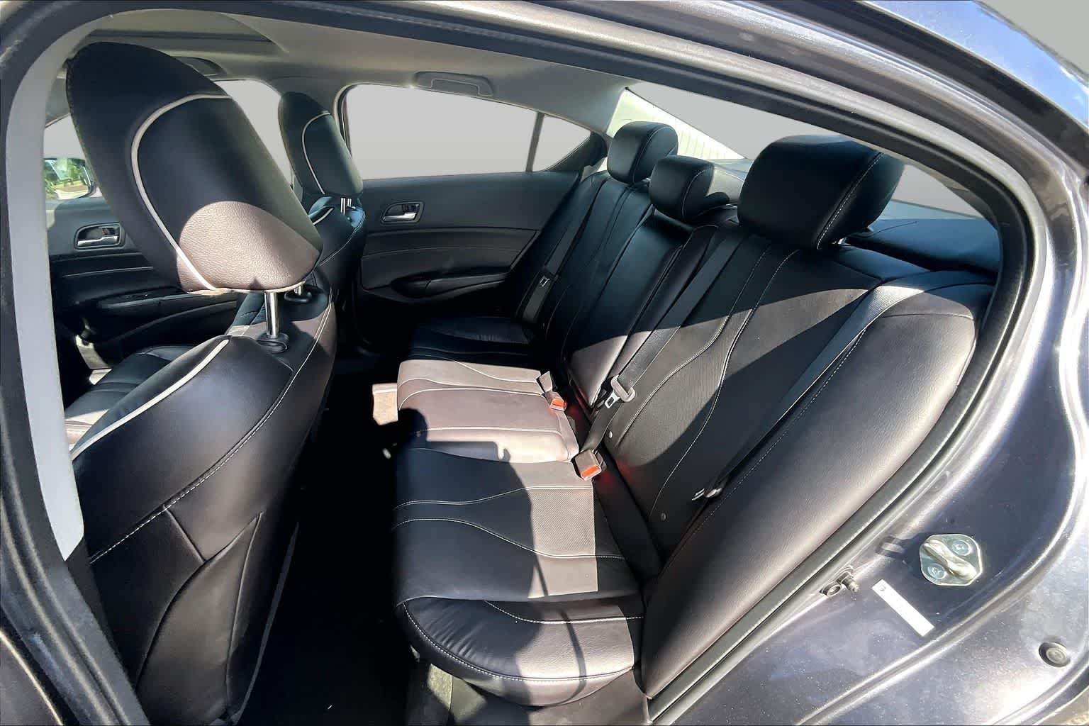 Used 2019 Modern Steel Metallic Acura w/Premium Pkg image 20