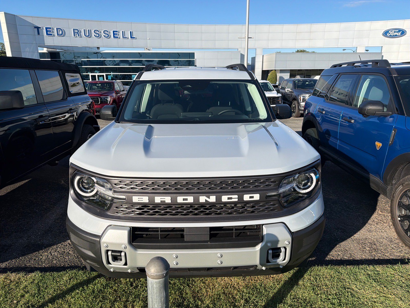 New 2026 Space White Metallic Ford Big Bend® image 3