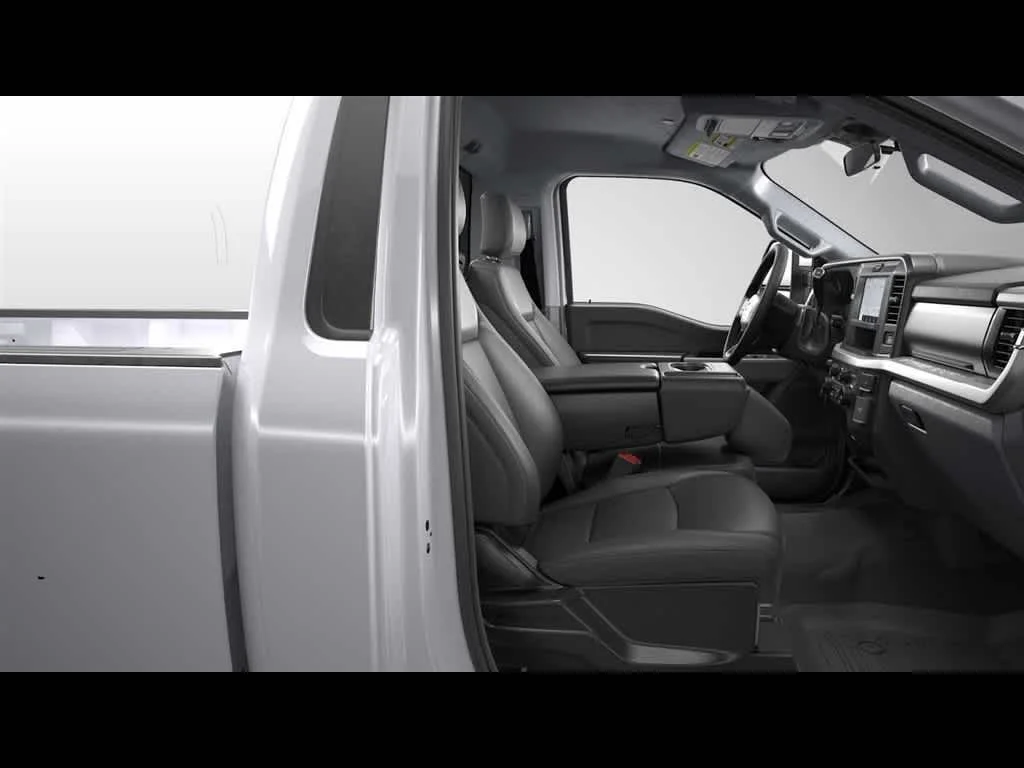 New 2026 Oxford White Ford XLT image 6
