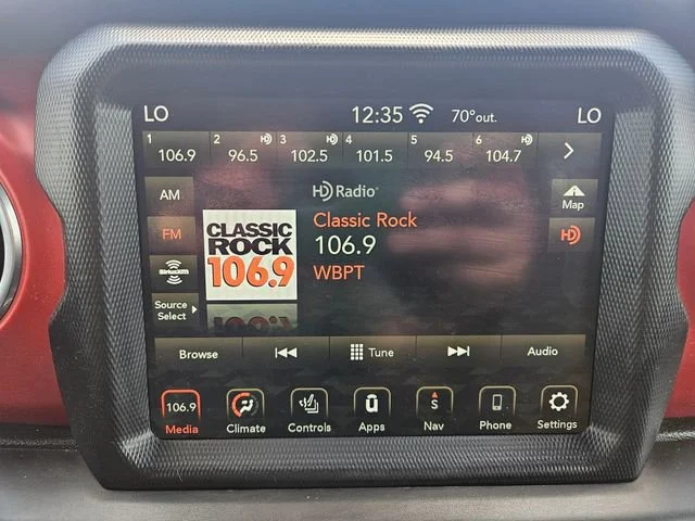 Used 2020 Gray Jeep Rubicon image 19