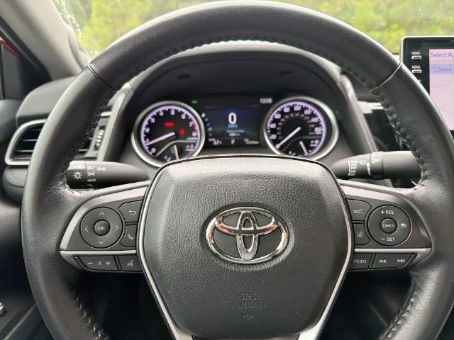 Used 2023 Red Toyota XLE image 17
