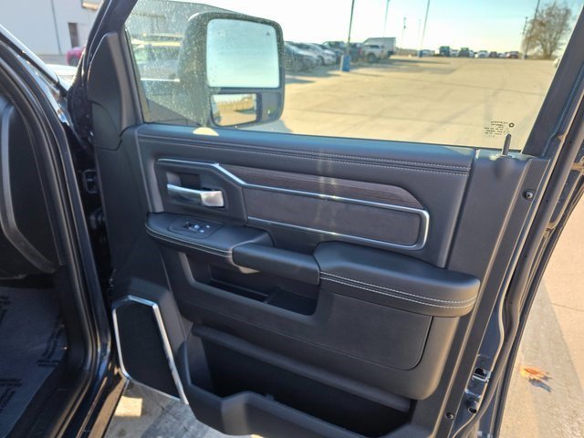 2026 RAM 2500 Laramie - Photo 15