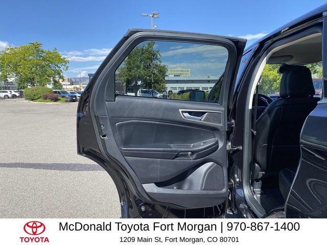 Used 2022 Black Ford SEL image 23