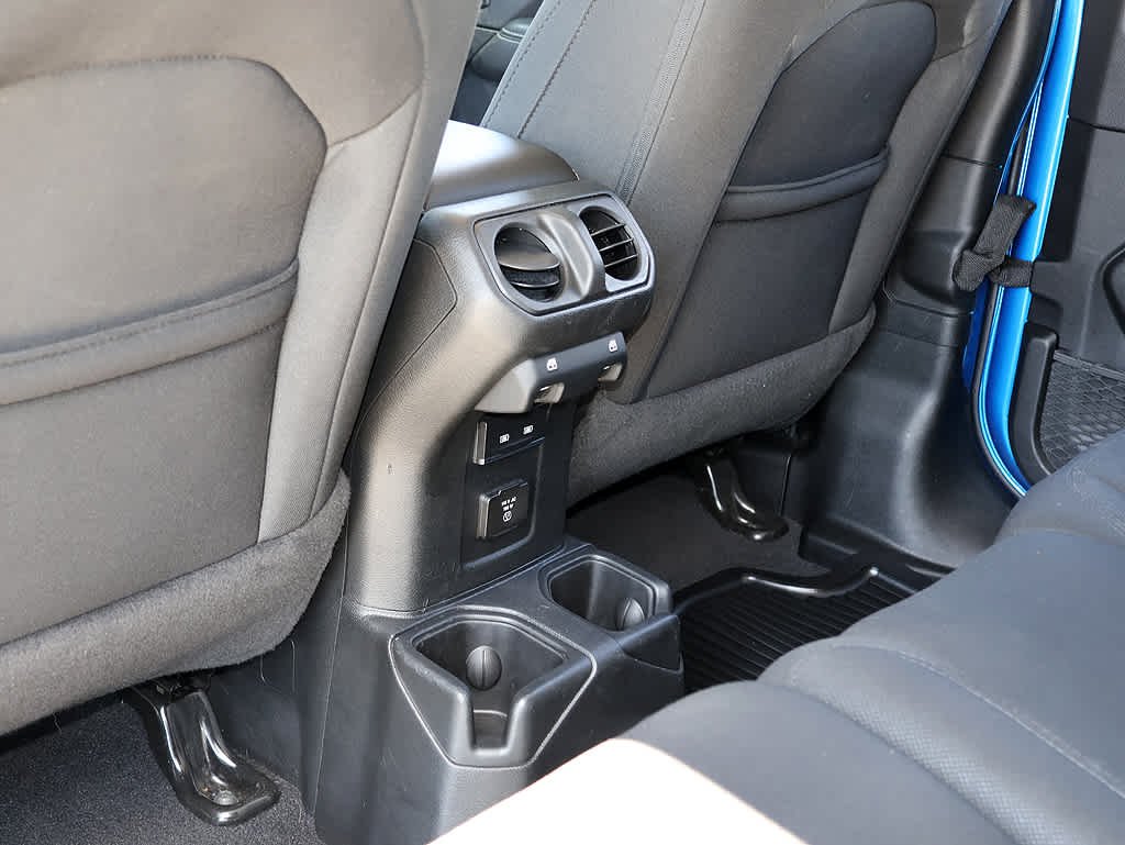 2023 Jeep Wrangler 4-Door Sahara - Photo 16