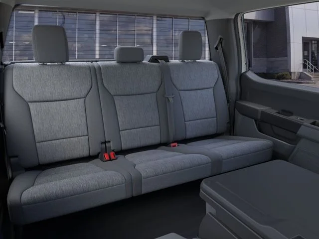 New 2026 Oxford White Ford XL image 33
