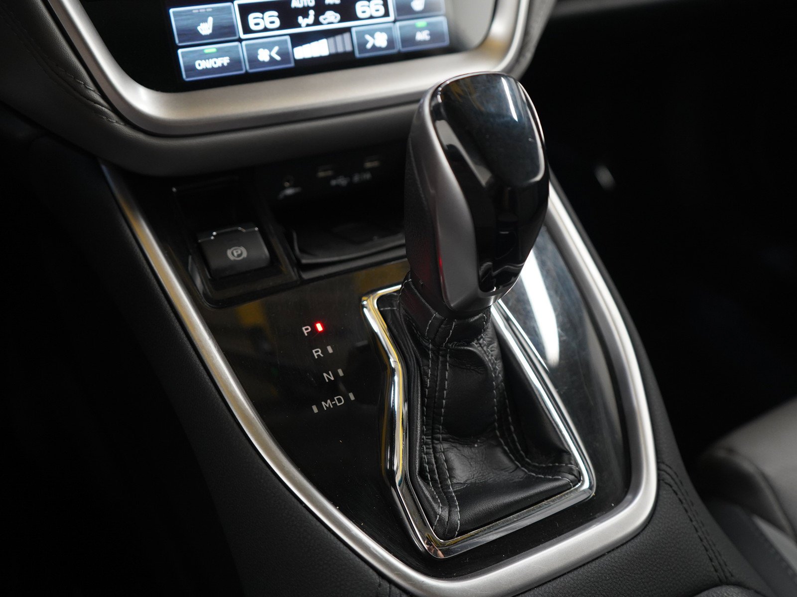 Used 2020 Ice Silver Metallic Subaru Limited Xt image 23