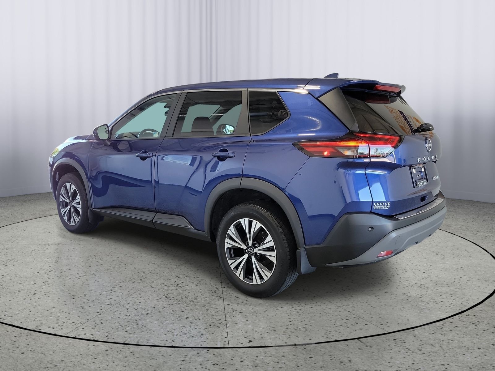 Used 2023 Blue Nissan SV image 3
