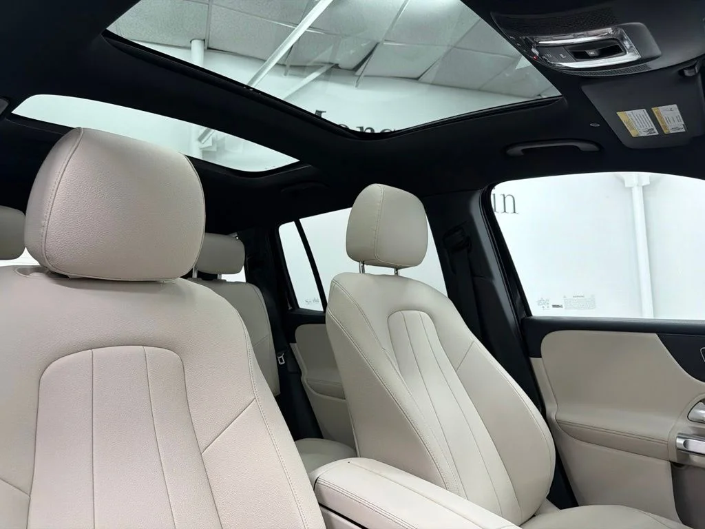 New 2026 Black Mercedes-Benz GLB 250 image 28