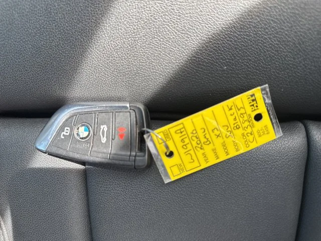 Used 2020 Black BMW xDrive30i image 38