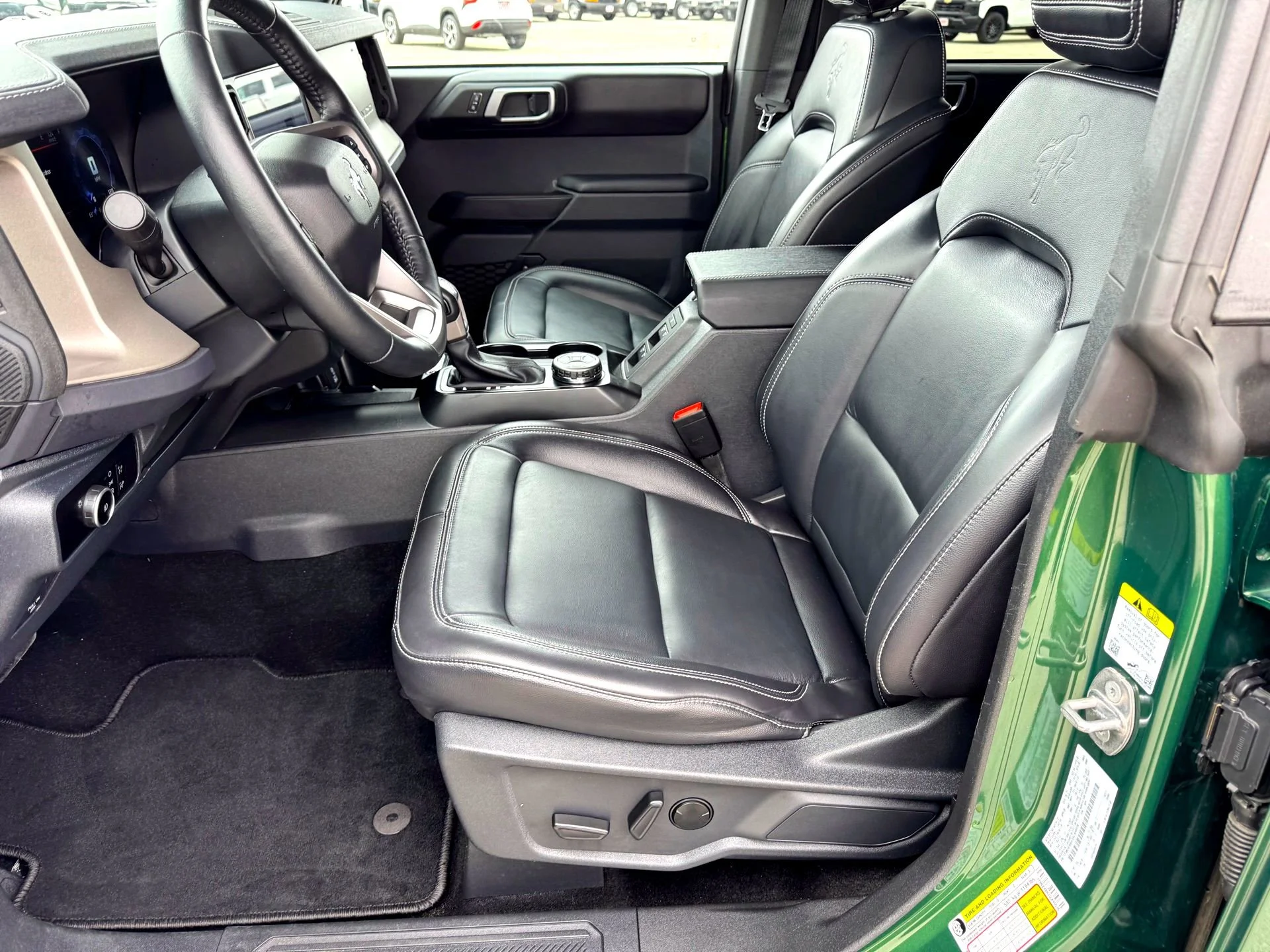Used 2025  Ford Outer Banks image 14
