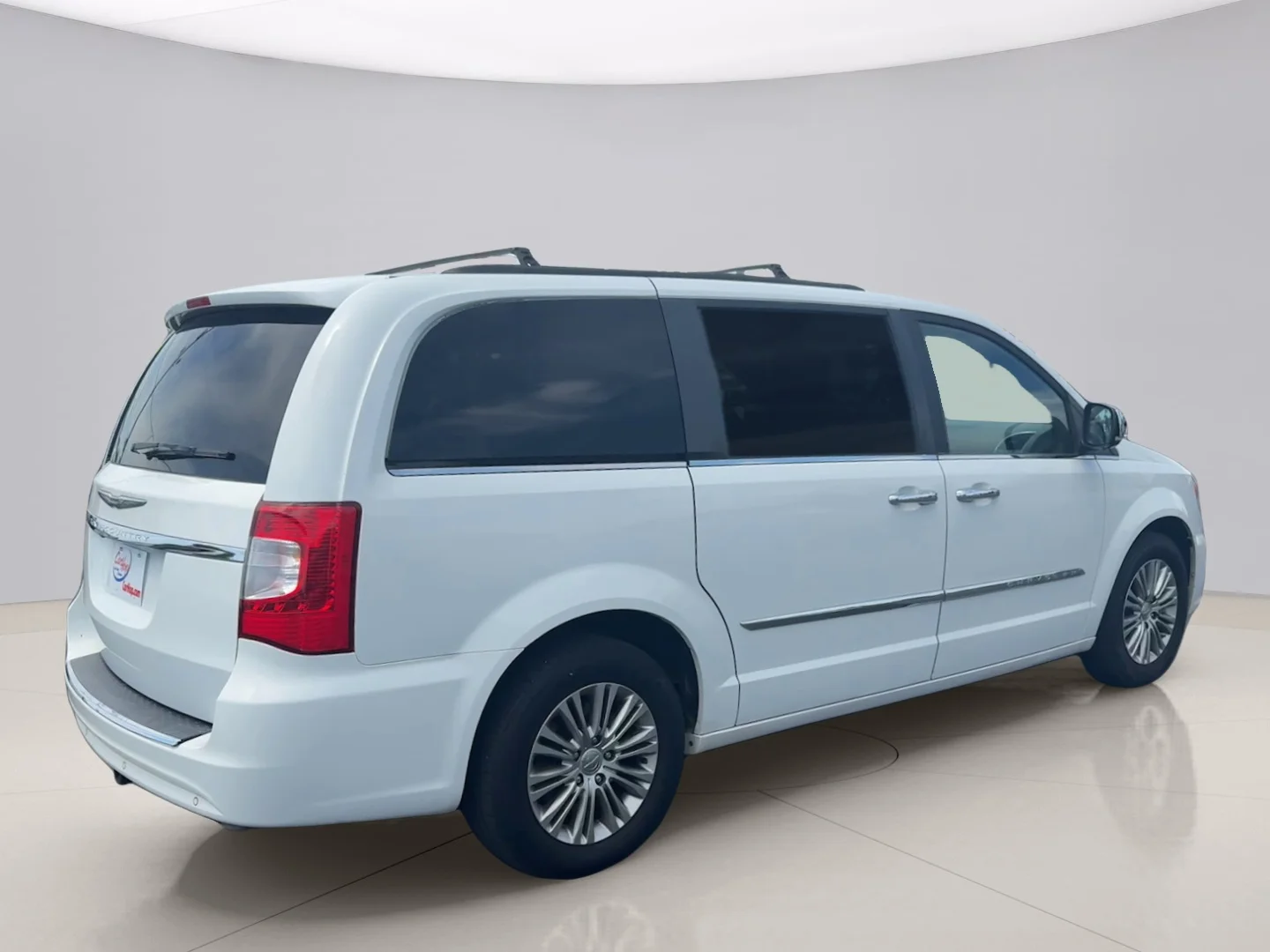 Used 2015 White Chrysler TOURING image 5