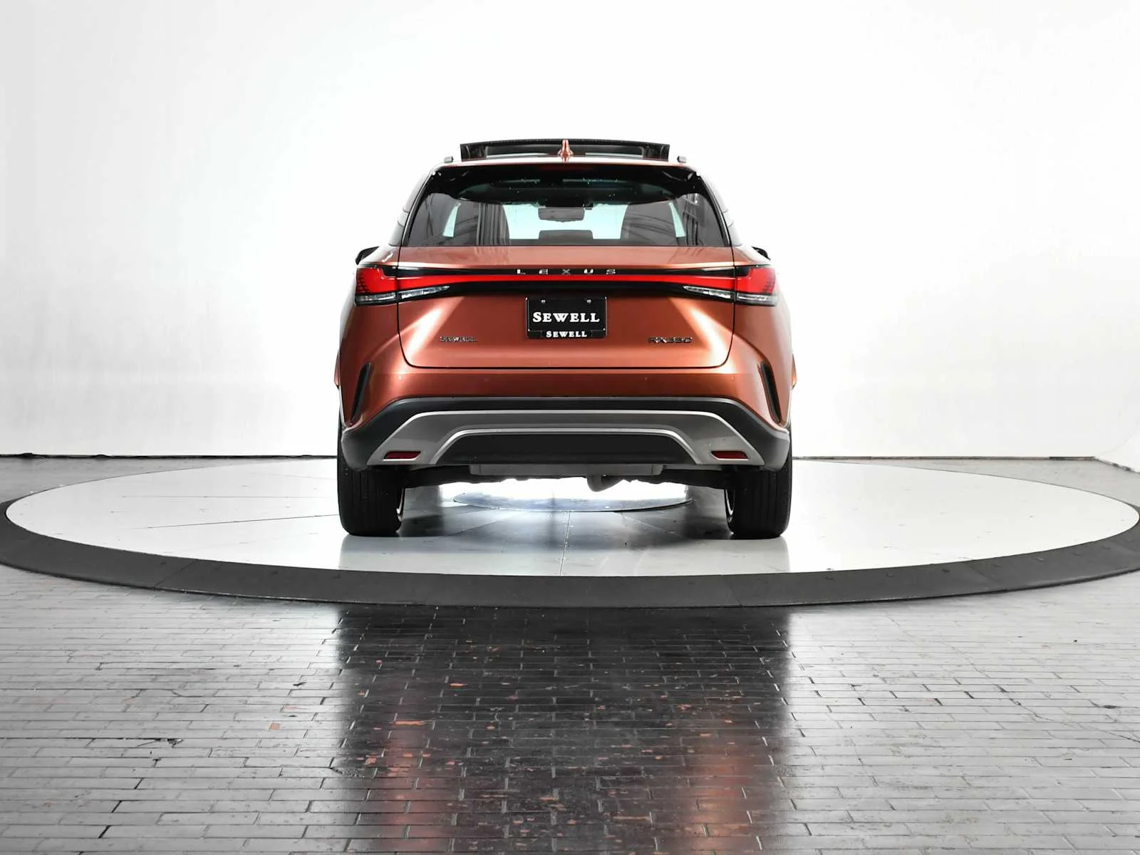 Used 2023 Copper Crest Lexus Luxury image 5