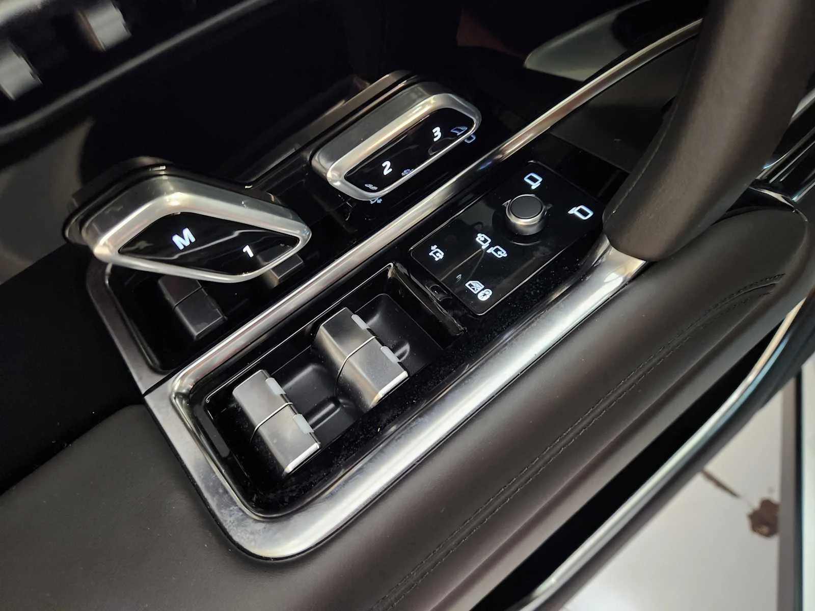 2026 Land Rover Range Rover SE - Photo 21