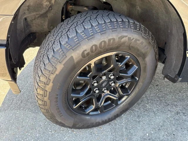 Used 2024 Black Ford XLT image 6
