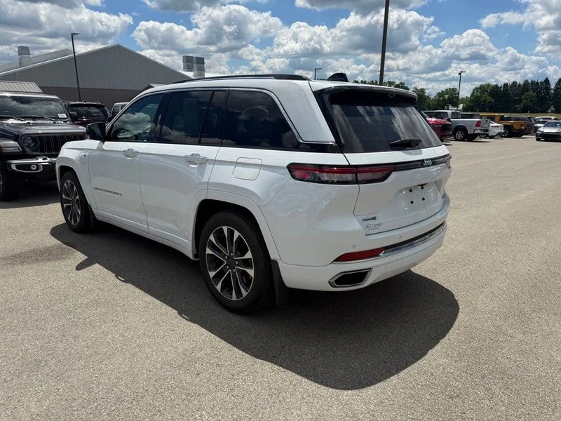 Used 2023 White Jeep Overland 4xe image 8