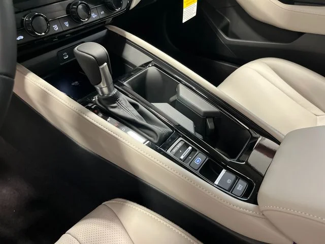 New 2026 Platinum White Pearl Honda Touring image 17