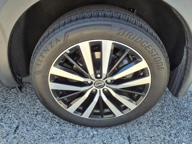 Certified Used 2025 White Nissan Platinum image 20