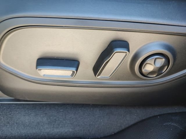 New 2026 Baltic Gray Metallic Clear-Coat Exterior Paint Jeep Altitude image 28